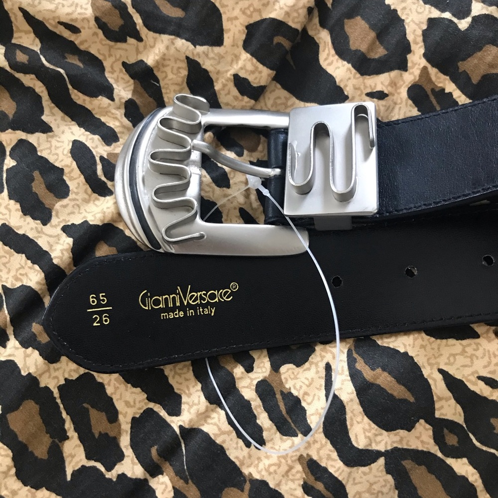 Beautiful unique vintage Gianni Versace belt